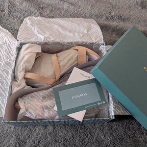 New Convertible heel shoes! Pashion Footwear "The Sandal" size 7.5